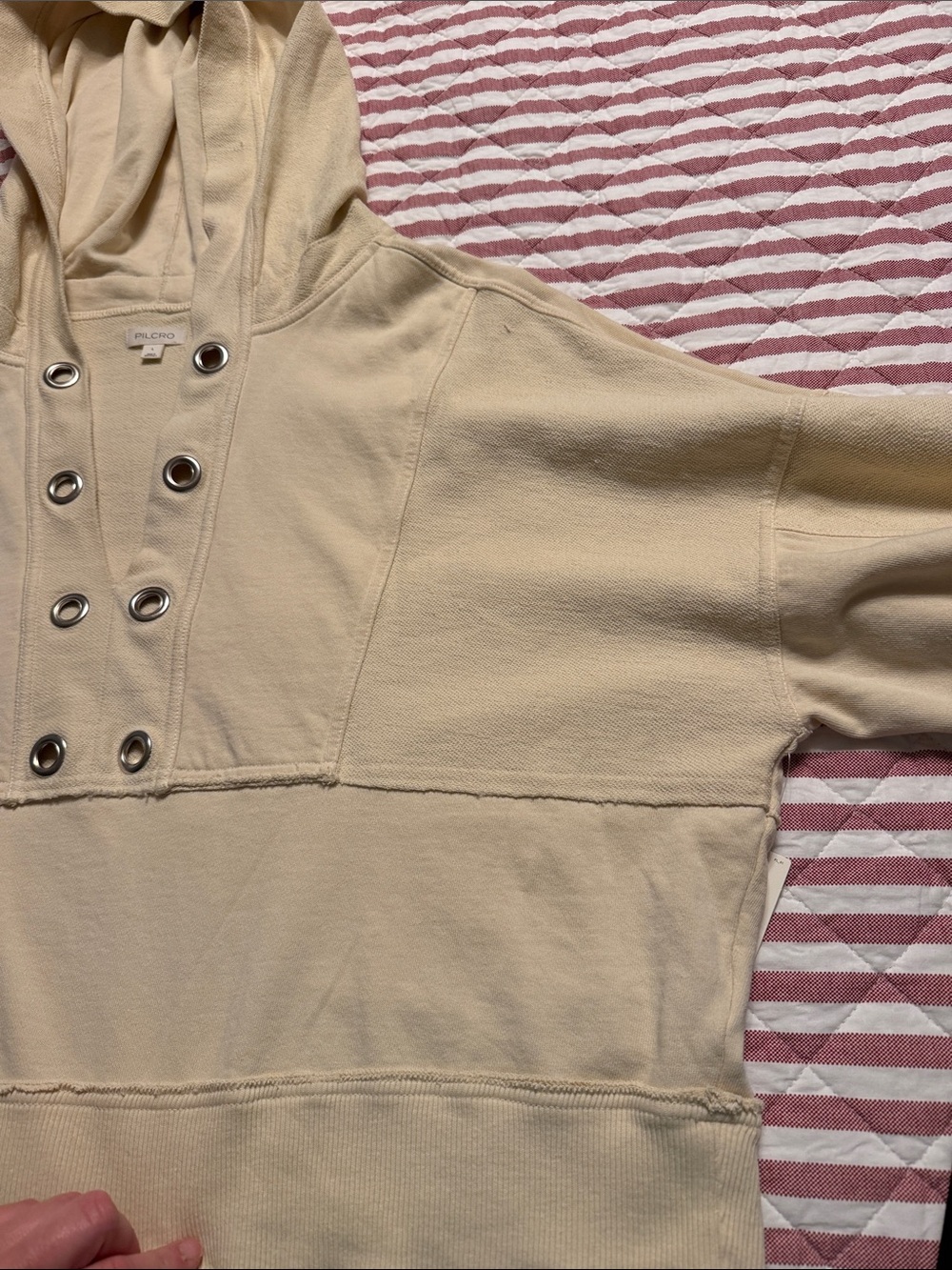 BNWT PILCRO COTTON GROMMET HOODED SWEATSHIRT - Picture 8 of 11